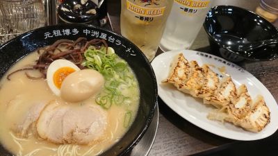 1. 屋台で楽しむ福岡の味