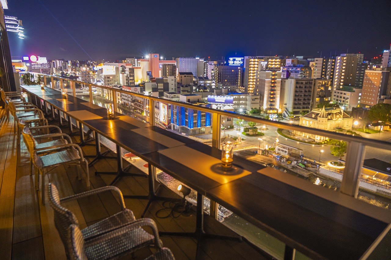 観光客を魅了する中洲の夜景とエンターテインメント