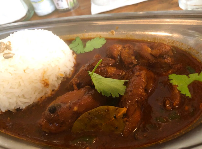 路地裏カレー Tiki 料理①