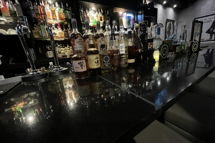 TheShootingBar中洲店 店内風景①