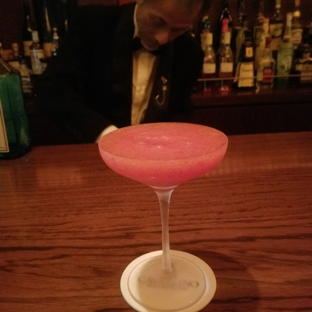 バー キャバリーノ 店内風景②