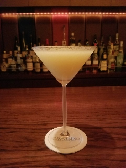 バー キャバリーノ 店内風景③